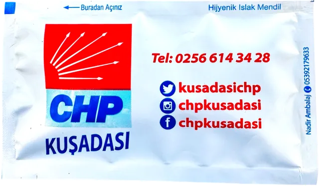CHP Kuşadası logolu 7 × 12 cm baskılı ıslak mendil ambalajı — logo yüzü